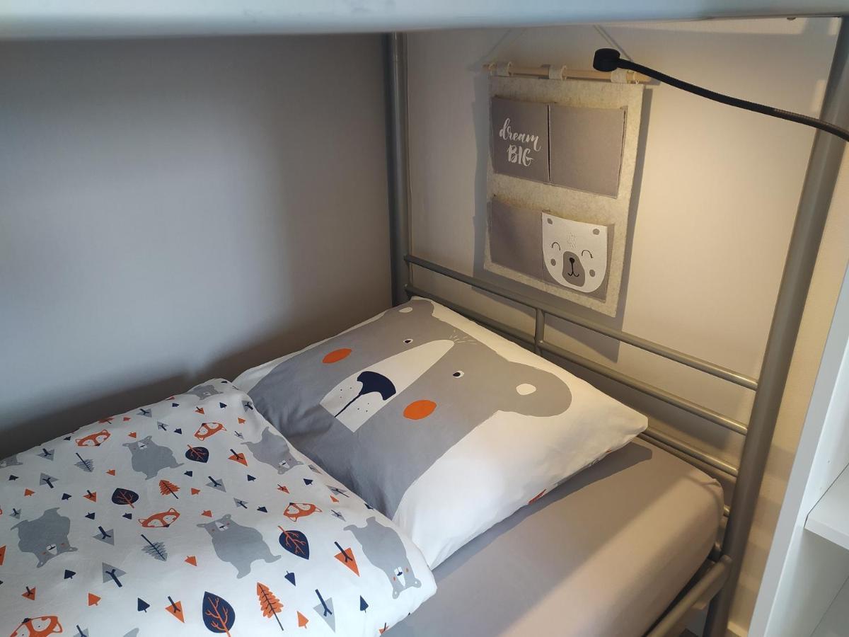 Family Inn Кацхеувел Екстериор снимка