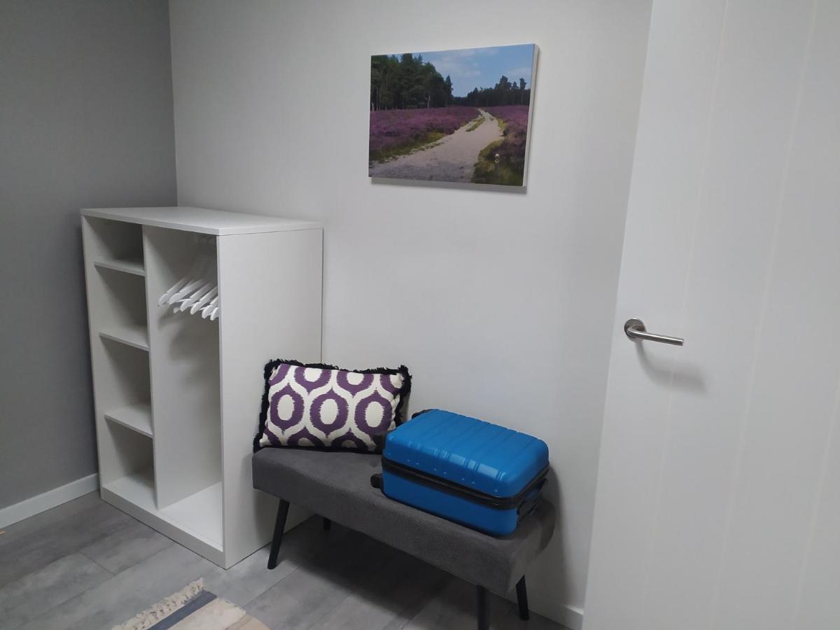 Family Inn Кацхеувел Екстериор снимка